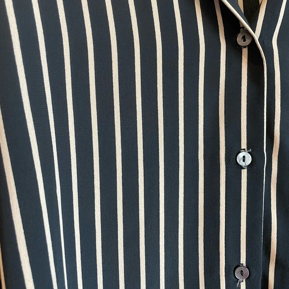 Olivaceous Black and Tan Striped Oversized Button Up High Low Blouse sz Small - Picture 4 of 5